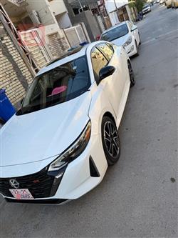 نیسان سێنترا